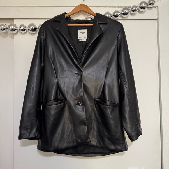 Abercrombie and Fitch Black Vegan Leather Blazer Jacket - Picture 5 of 8